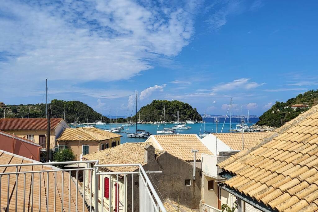 Stamatis With Seaview - Paxos *
